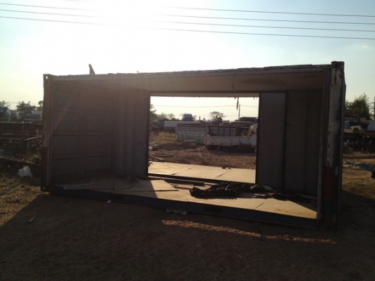 ขายตู้คอนเทนเนอร์ ตัดแล้วเหมาะทำออฟฟิศ ยาว 6 เมตร กว้าง 2.50 เมตร สูง 2.40 เมตร ขายตู้คอนเทนเนอร์ ตัดแล้วเหมาะทำออฟฟิศ ยาว 6 เมตร กว้าง 2.50 เมตร สูง 2.40 เมตร