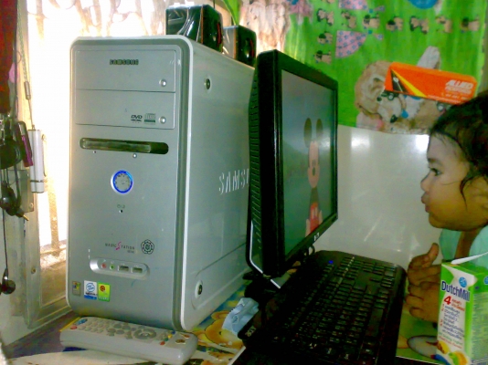 ขอขายคอมพิวเตอร์ตั้งโต๊ะ Samsung LCD 17 นิ้วCPU Pentium 4 สวยมาก ถูกๆ ทำงานลื่นมากครับ ขอขายคอมพิวเตอร์ตั้งโต๊ะ Samsung LCD 17 นิ้วCPU Pentium 4 สวยมาก ถูกๆ ทำงานลื่นมากครับ