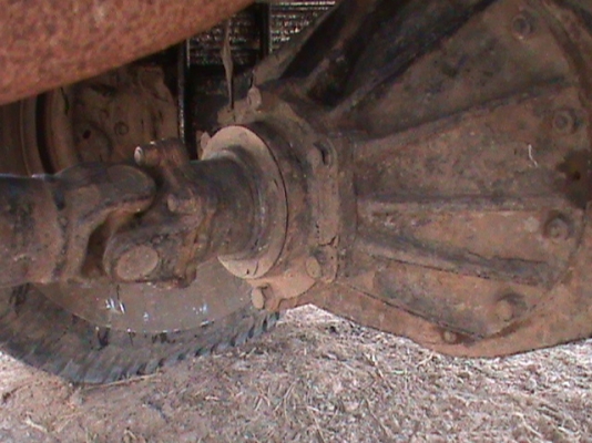 ขายด่วนรถ6ล้อหน้าลิง110HPฝาดำไอดีใหญ่ราคารากหญ่าราคาต่อรองได้ครับราคาถูกใจขายให้เลย