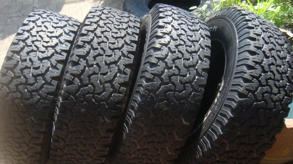ขายยาง BF Goodrich Allterrain 31 10.5 r15 ปี09