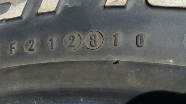 ขายยาง BF Goodrich Mud KM2 245 75 r16 ปี10 ขายยาง BF Goodrich Mud KM2 245 75 r16 ปี10