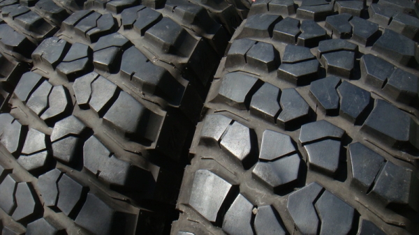ขายยาง BF Goodrich Mud KM2 245 75 r16 ปี10 ขายยาง BF Goodrich Mud KM2 245 75 r16 ปี10