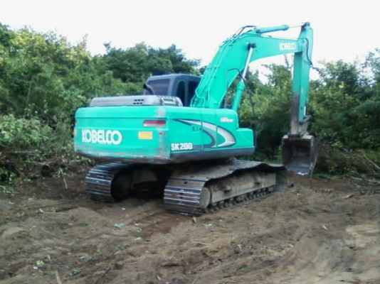 ขายรถแบคโฮ KOBELCO YN-11 เอกสารใบอิมวอย 13042 ชั้วโมง รถทำงานอยู่ราคาย้อมๆ สนใจโทร