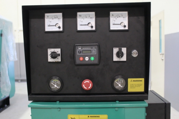 เครื่องกำเนิดไฟฟ้า ขนาด 55 kVA. (44kw.) Open-set