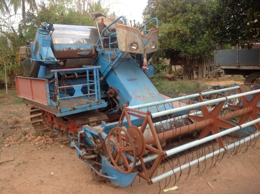 ขาย ด่วนถูกๆรถเกี่ยวข้าว วิชาญการช่าง พร้อมใช้งาน เจ้าของขายเอง135.000 พร้อมส่ง ขายไป. จังหวัด สุพรรณบุรี แล้วครับ