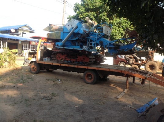 ขาย ด่วนถูกๆรถเกี่ยวข้าว วิชาญการช่าง พร้อมใช้งาน เจ้าของขายเอง135.000 พร้อมส่ง ขายไป. จังหวัด สุพรรณบุรี แล้วครับ