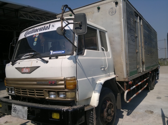 ขายรถ 6 ล้อ ตู้ แห้ง 3 ปาน HINO F17 เครื่อง EH700 สภาพ พร้อมใช้