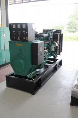เครื่องกำเนิดไฟฟ้า ขนาด 110 kVA. (88kw.) Open-set