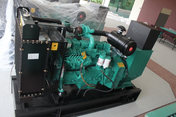 เครื่องกำเนิดไฟฟ้า ขนาด 110 kVA. (88kw.) Open-set