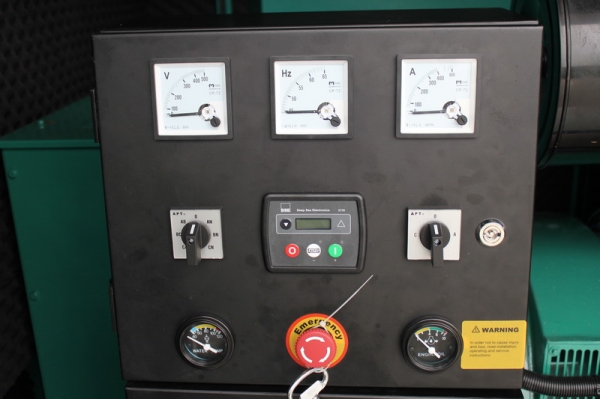 เครื่องกำเนิดไฟฟ้า ขนาด 220 kVA. (176kw.) Soundproof set