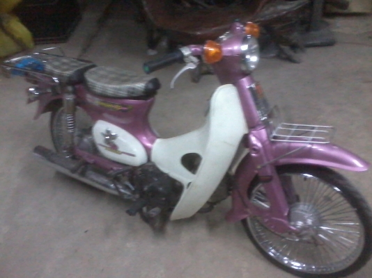 ขาย c70 เครื่องเวฟ 125 สีสวย สตราทมือ ครับ