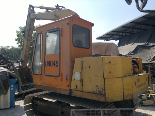 ขายรถแบคโฮ KOMATSU 10-HT-2-9398 ขายพร้อมมือขยุ้ม มีลาย พร้อมใช้