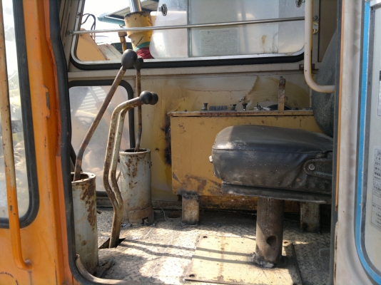 ขายรถแบคโฮ KOMATSU 10-HT-2-9398 ขายพร้อมมือขยุ้ม มีลาย พร้อมใช้