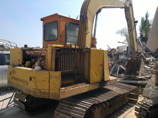ขายรถแบคโฮ KOMATSU 10-HT-2-9398 ขายพร้อมมือขยุ้ม มีลาย พร้อมใช้