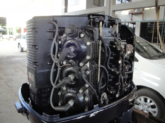 เครื่องเรือ อีวาลูด 150 แรง สภาพพร้อมใช้งานราคา 80000