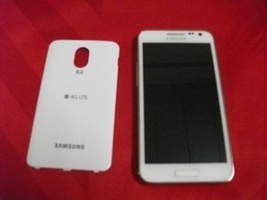 ขายSAMSUNG GALAXY S2 4G HD LTE ลดราคาแล้ว