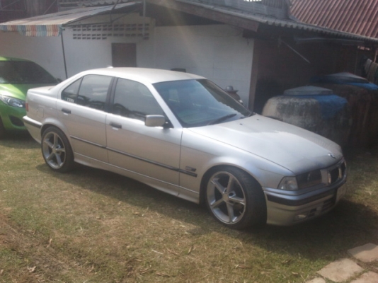 ขาย BMW 318 i  วาง J B0 VVTI แล้วแม็ก 18&quot; รถสวยมาก ของแต่งเยอะ(เจ้าของขายเองครับ)