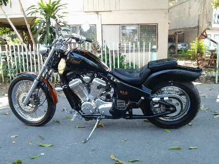 honda steed 400 สภาพตามรูป เครื่องแน่น ท่อใบโต ลั่นทุ่ง แถมใส้เงียบให้อีก เอาไว้ขี่ในเมือง ขี่ดีเครื่องแห้ง ราคา67000 สนใจติดต่อ บัติ ลพบุรี 0800184801