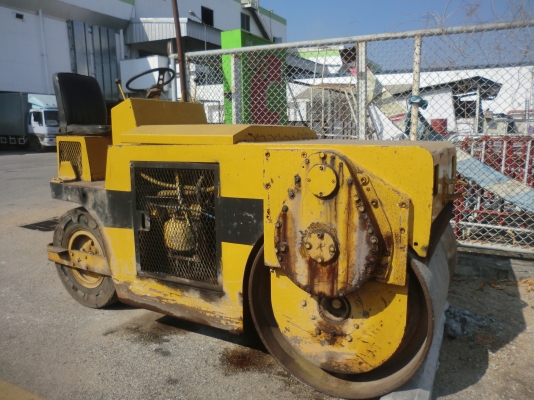 รถบด DYNAPAC รุ่นWV400 (4 ตัน) ขายตามสภาพ รถบด DYNAPAC รุ่นWV400 (4 ตัน) ขายตามสภาพ