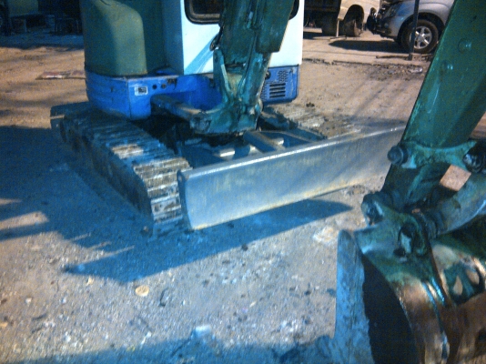 ประกาศขาย Komatsu PC30-FR เทียบเท่ารุ่น 7