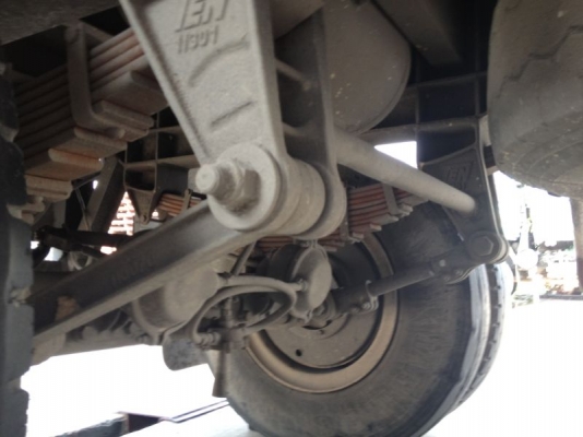 ขายซาก รถอิซูซุ 10 ล้อ หลังถนน  2 เพลา  FXZ 240 แรงม้า นางฟ้าแท้  ปี 39 ( ขายแม่ลูก )  สนใจติดต่อ 081 - 6079515