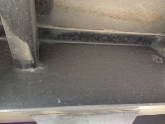 ขายซาก รถอิซูซุ 10 ล้อ หลังถนน  2 เพลา  FXZ 240 แรงม้า นางฟ้าแท้  ปี 39 ( ขายแม่ลูก )  สนใจติดต่อ 081 - 6079515