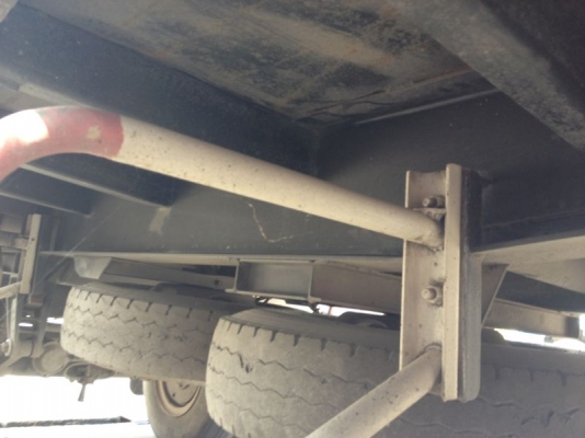 ขายซาก รถอิซูซุ 10 ล้อ หลังถนน  2 เพลา  FXZ 240 แรงม้า นางฟ้าแท้  ปี 39 ( ขายแม่ลูก )  สนใจติดต่อ 081 - 6079515