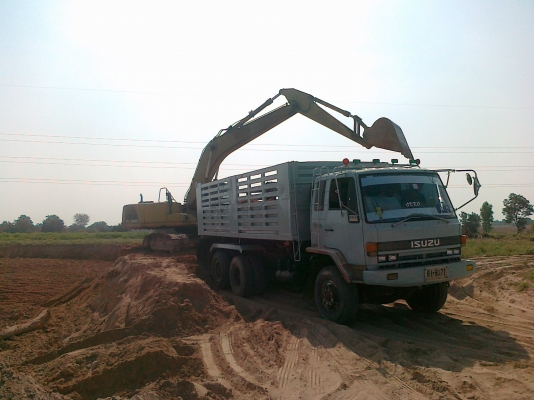 ขายด่วน ISUZU 240 แรง ดั้มโคราช ยางเต็ม รถสวยๆลดราคาด่วนๆๆๆๆๆ