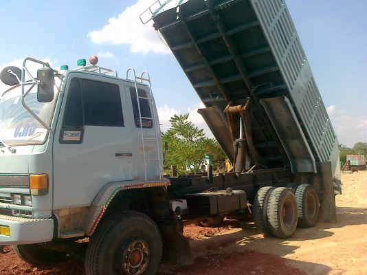 ขายด่วน ISUZU 240 แรง ดั้มโคราช ยางเต็ม รถสวยๆลดราคาด่วนๆๆๆๆๆ