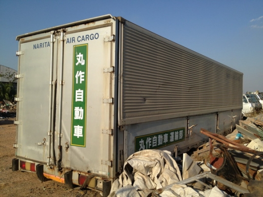 ขายตู้มิเนียมฝาข้างเปิดได้ ปีกเปิดได้สองด้านสภาพดีปีกไฮดรอลิค ยาว 9.8 เมตร กว้าง 2.50 เมตรหายากไม่แพงครับ ขายตู้มิเนียมฝาข้างเปิดได้ ปีกเปิดได้สองด้านสภาพดีปีกไฮดรอลิค ยาว 9.8 เมตร กว้าง 2.50 เมตรหายากไม่แพงครับ