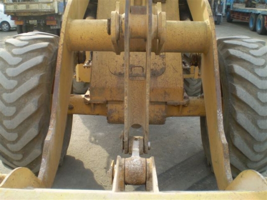 WA100-1-20705 รถตักKOMATSUตอนนี้รถจอดที่(CSนวนคร)ครับ