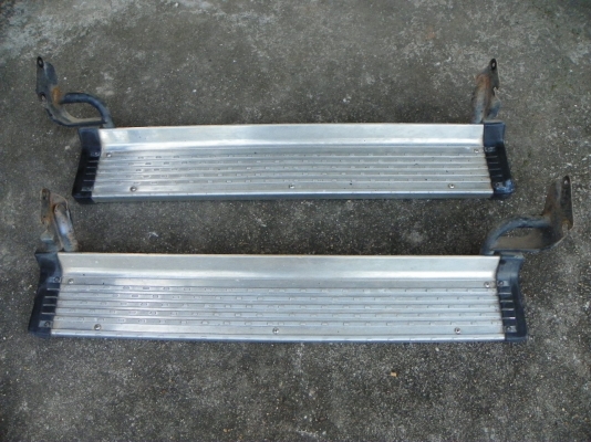 ขายบันไดข้าง ตรงรุ่น TOYOTA LN111