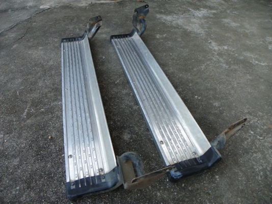 ขายบันไดข้าง ตรงรุ่น TOYOTA LN111