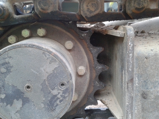 ขายรถขุด HITACHI  EX35-2 โซ่เหล็กใหม่ ปั้มนิ้วคอลโทรลสั้นน้ำมัน เก่านอก