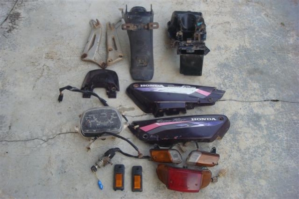 ขายอะไหล่ดรีมท้ายมน (ที่เหลือ)  ราคาพร้อมส่ง