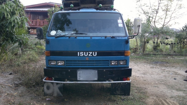 NPR สโลว์ปลายเกียร์ ท้ายFพาว์เวอร์ NPR สโลว์ปลายเกียร์ ท้ายFพาว์เวอร์