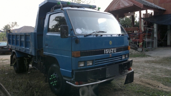 NPR สโลว์ปลายเกียร์ ท้ายFพาว์เวอร์ NPR สโลว์ปลายเกียร์ ท้ายFพาว์เวอร์