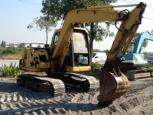 ขายด่วน รถแบคโฮ KOMATSU  PC60-7 นำเข้าจากญี่ปุ่น100\%ไม่มีการใช้งานในไทยแน่นอน สภาพพร้อมใช้งานได้เลย สนใจติดต่อเจี๊ยบเลยค่ะ 082-3420501