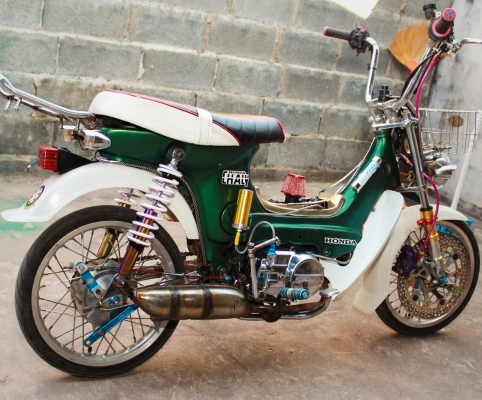 ขอขอบคุณทีมงาน truck2hand และพี่เสือครับ เป็นอย่างสูงครับChaly มีเล่มเขียว สนใจโทร 082-7391165 เครื่องHONDA Dream100ccพึ่งทำมาใหม่