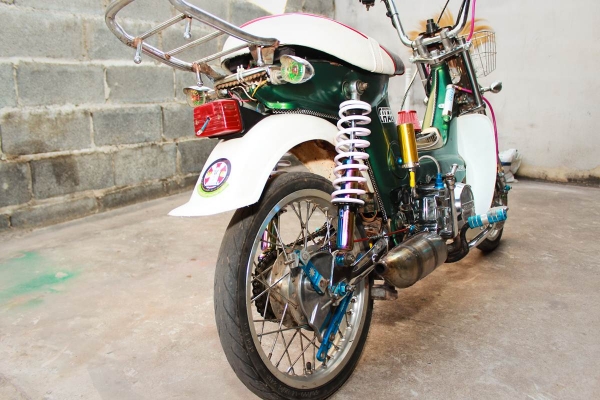 ขอขอบคุณทีมงาน truck2hand และพี่เสือครับ เป็นอย่างสูงครับChaly มีเล่มเขียว สนใจโทร 082-7391165 เครื่องHONDA Dream100ccพึ่งทำมาใหม่