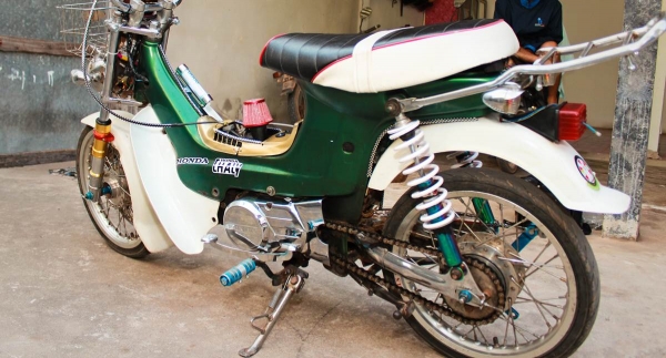 ขอขอบคุณทีมงาน truck2hand และพี่เสือครับ เป็นอย่างสูงครับChaly มีเล่มเขียว สนใจโทร 082-7391165 เครื่องHONDA Dream100ccพึ่งทำมาใหม่