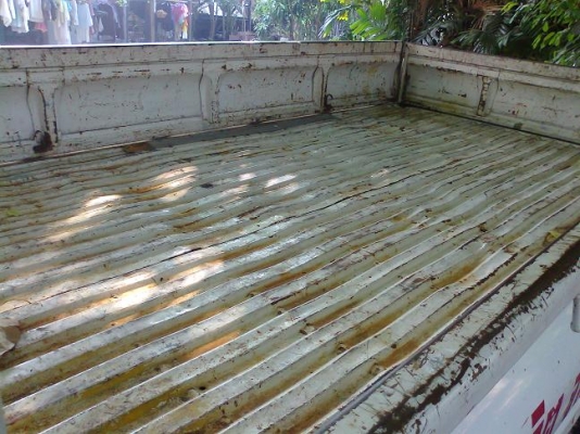 4 ล้อ kia jumbo ปี 05 เครื่อง 2700 มีประกันชั้นหนึ่งค่ะ