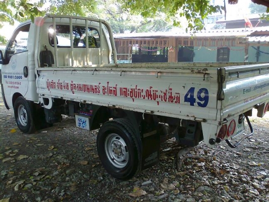 4 ล้อ kia jumbo ปี 05 เครื่อง 2700 มีประกันชั้นหนึ่งค่ะ