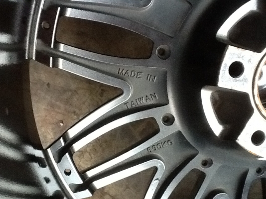 ขาย..ล้อแม็กซ์ขอบ.. 20" พร้อมยาง...FALKEN FK_452 245/35R20" ...สภาพใหม่กิ๊กยางปี2012มีใบรับประกัน