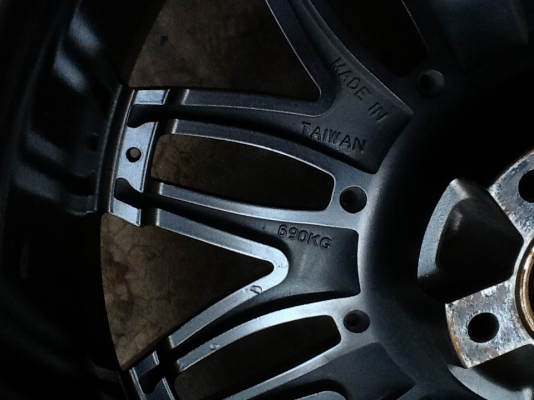 ขาย..ล้อแม็กซ์ขอบ.. 20" พร้อมยาง...FALKEN FK_452 245/35R20" ...สภาพใหม่กิ๊กยางปี2012มีใบรับประกัน