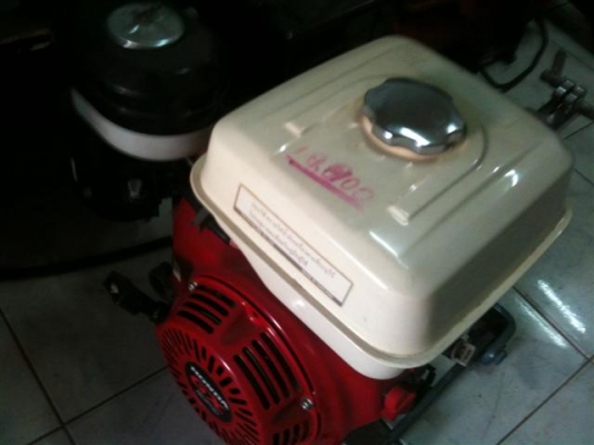 เครื่องยนต์ HONDA 9 HP พร้อมชุดหางยางครับ