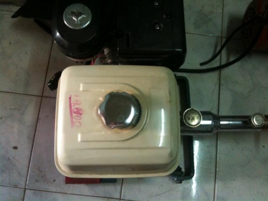 เครื่องยนต์ HONDA 9 HP พร้อมชุดหางยางครับ