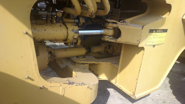 ต้องการขายรถตักล้อยางCAT926E