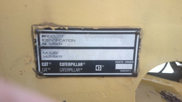 ต้องการขายรถตักล้อยางCAT926E