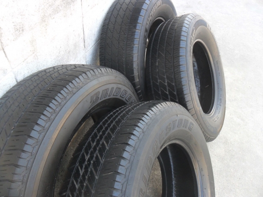ยาง 265/65R17 ปี08